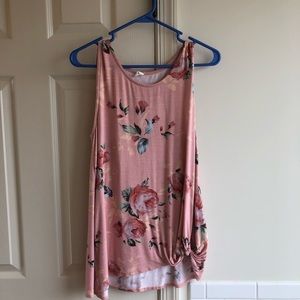 Tunic tank top with knotted bottom